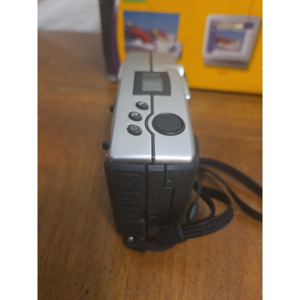 Kodak Digital Camera EasyShare DC215 Zoom 1.0MP Silver Tested With Box
